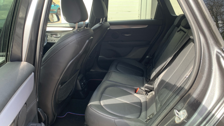 BMW 2 Series 220i M Sport 5dr DCT Petrol Hatchback